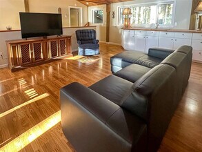 218 Ironwood Dr in Sequim, WA - Foto de edificio - Building Photo