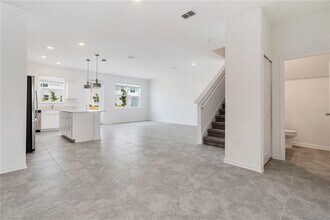 264 Nine Iron Dr in Davenport, FL - Building Photo - Building Photo