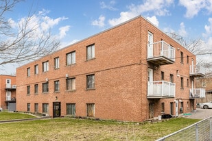 675 Québec 117 in Montréal, QC - Building Photo
