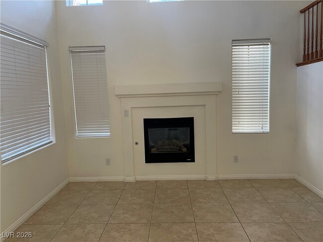 9975 Willowbrook Pond Rd in Las Vegas, NV - Building Photo - Building Photo