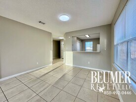 1097 Antigua Cir in Pensacola, FL - Building Photo