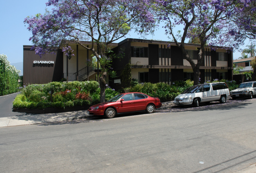 Shannon Apartments in Santa Barbara, CA - Foto de edificio