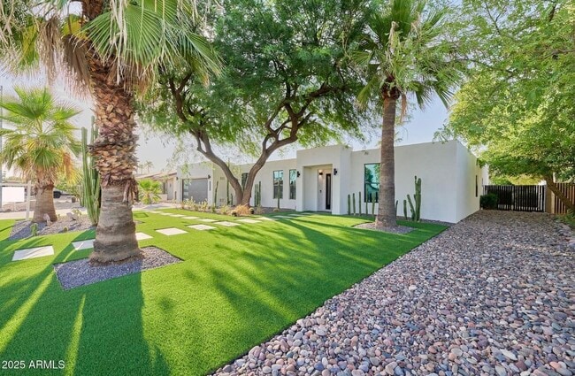 5324 E Hillery Dr in Scottsdale, AZ - Building Photo - Building Photo