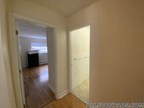 84 Gardner St in Boston, MA - Building Photo - Building Photo
