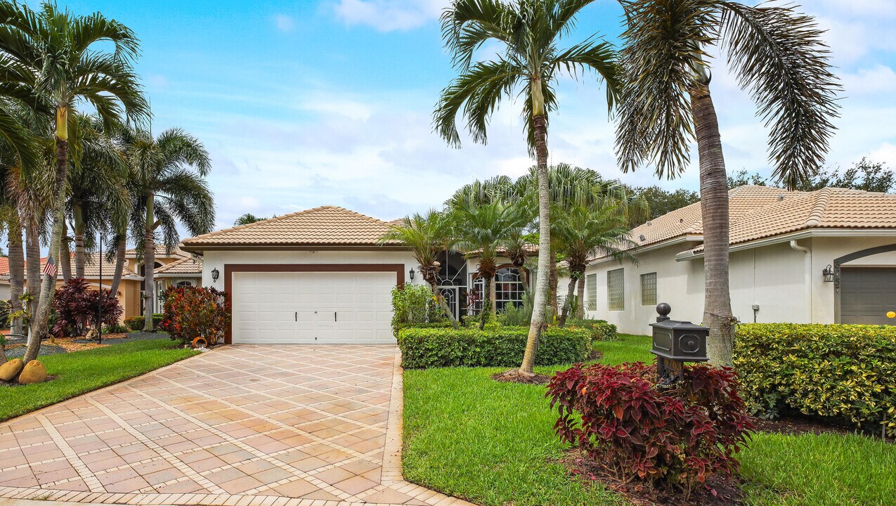 6763 Rothschild Cir in Greenacres, FL - Building Photo