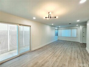 4804 Del Amo Blvd-Unit -1 in Torrance, CA - Foto de edificio - Building Photo