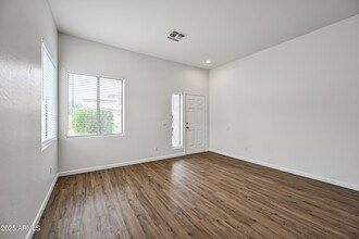 6397 W Blackhawk Dr in Glendale, AZ - Building Photo - Building Photo