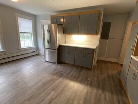 48 Plank Rd in Vergennes, VT - Building Photo