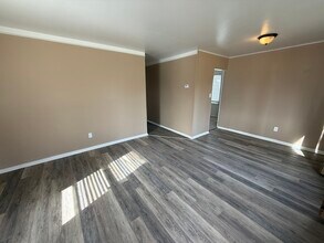 25323 Fern St in Roseville, MI - Building Photo - Building Photo