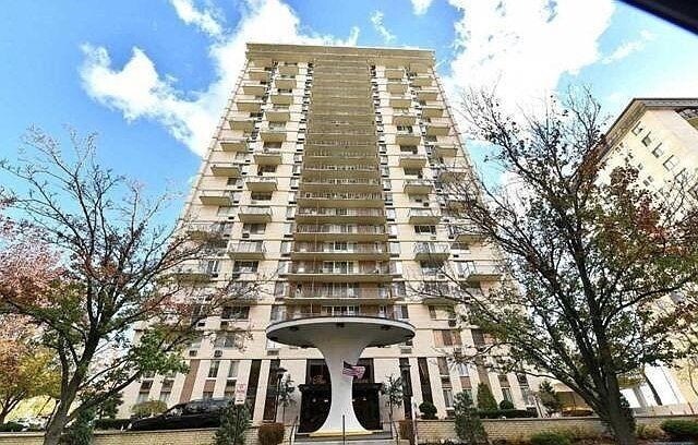 160 Overlook Ave in Hackensack, NJ - Building Photo