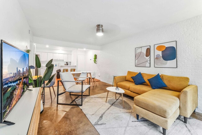 property at 500 S Congress Ave