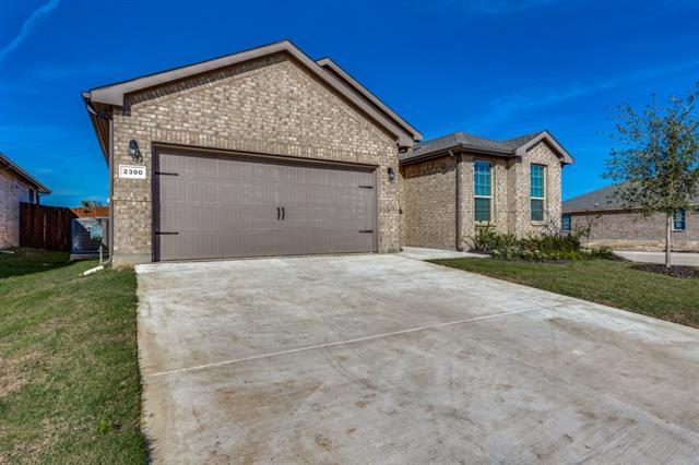 2300 Monoceros Dr in Haslet, TX - Foto de edificio