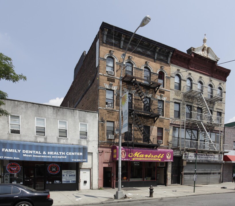 1729 Pitkin Ave in Brooklyn, NY - Foto de edificio