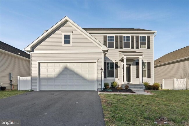 property at 115 Interlace Wy