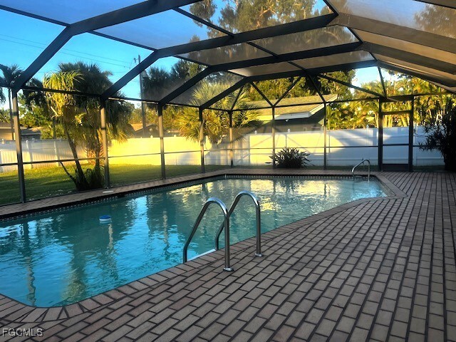 1263 Caloosa Dr in Ft. Myers, FL - Building Photo - Building Photo