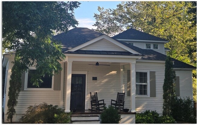 property at 1579 Vesta Ave