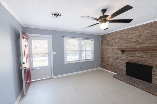 4300 Lovelaceville Rd in Paducah, KY - Building Photo - Building Photo