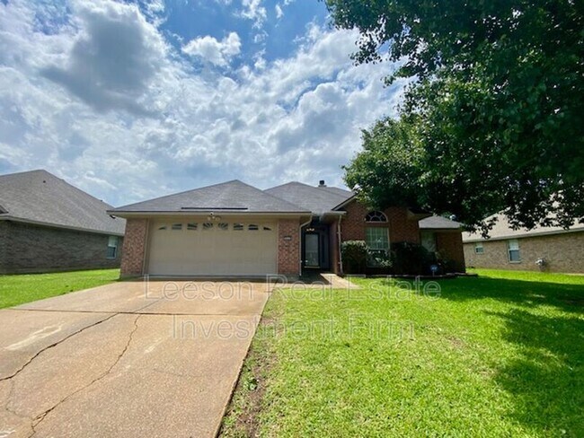 property at 5842 Bayou Dr