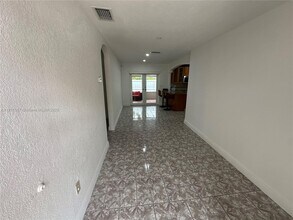 15640 SW 102nd Pl in Miami, FL - Building Photo - Building Photo