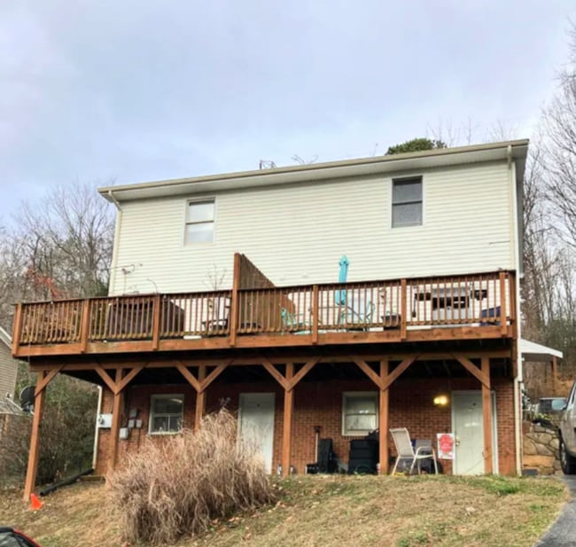 property at 3484-3486 Yellow Mountain Rd SE