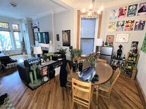 2240 N Halsted St in Chicago, IL - Building Photo - Building Photo