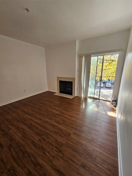 12166 Metric Blvd, Unit 265 in Austin, TX - Foto de edificio - Building Photo