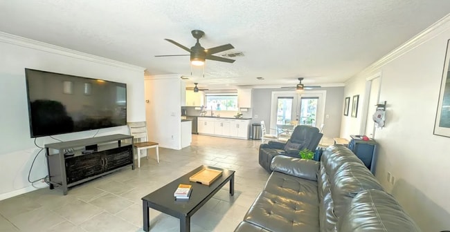 18686 Van Nuys Cir in Port Charlotte, FL - Building Photo - Building Photo