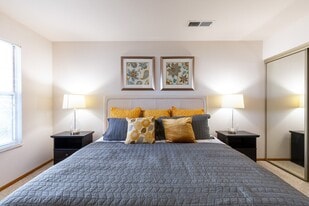 The Vista at Rocky Fork in Gahanna, OH - Building Photo