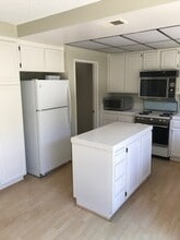 1209 Keystone Ln in Santa Maria, CA - Building Photo - Building Photo