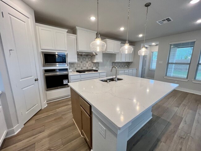property at 18426 Palmetto Vw Dr