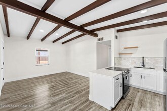 2295 Allan Adale Rd in Melbourne, FL - Building Photo - Building Photo