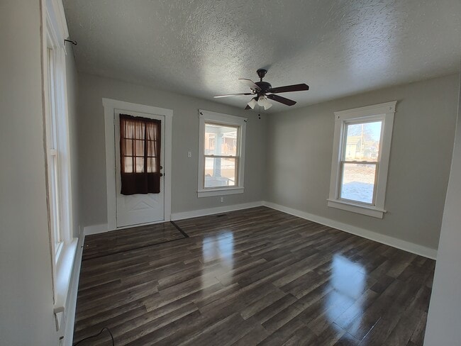 145 21st St NW in Barberton, OH - Building Photo - Building Photo