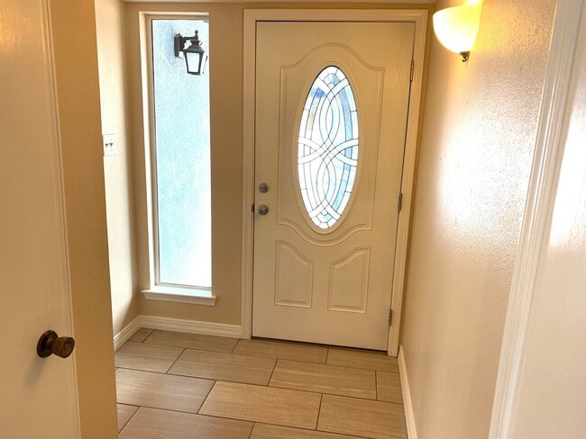 6216 Flor De Mayo Pl NW in Albuquerque, NM - Building Photo - Building Photo