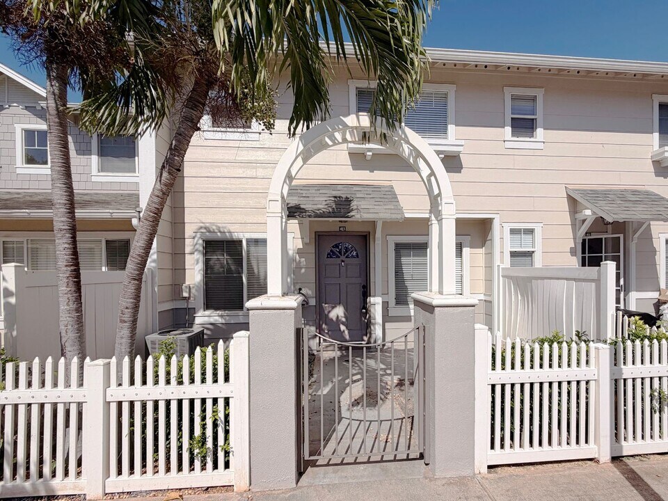 91-1031-1031 Kaimalie St in Ewa Beach, HI - Building Photo