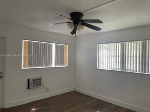 419 S Crescent Dr in Hollywood, FL - Building Photo - Building Photo