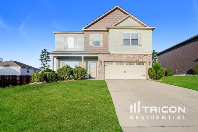 property at 450 Summit Hills Cir