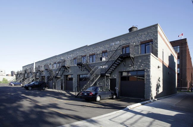 229-247 Wallace Ave in Toronto, ON - Building Photo - Building Photo