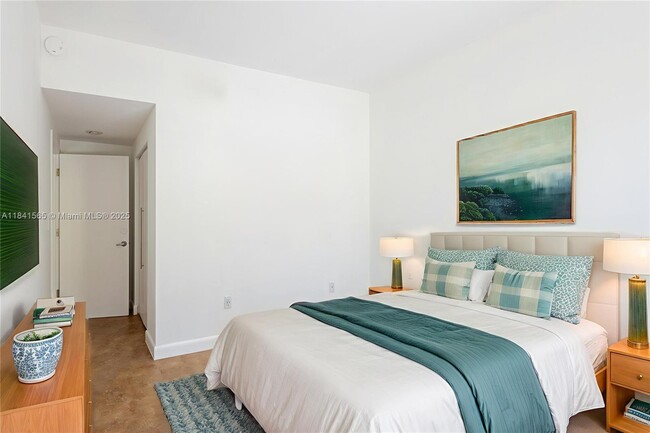 50 Ocean Ln Dr in Key Biscayne, FL - Building Photo - Building Photo