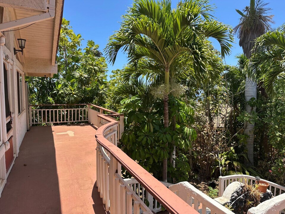 701 Kupulau Dr in Kihei, HI - Building Photo