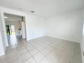 645 NE 208th Terrace in Miami, FL - Building Photo - Building Photo