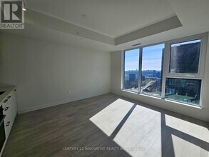1 Quarrington Ln in Toronto, ON - Building Photo - Building Photo