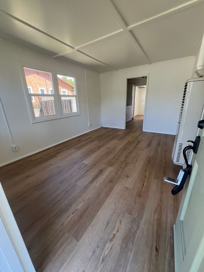 164 Holt St in Ventura, CA - Building Photo - Building Photo