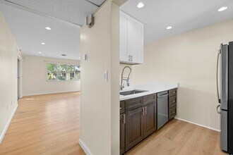 830 SW 9th St Cir, Unit 204 in Boca Raton, FL - Building Photo - Building Photo