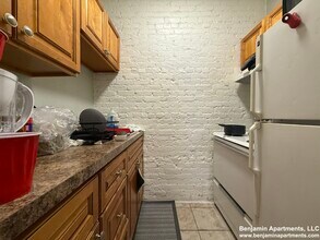 886 Huntington Ave, Unit 8 in Boston, MA - Building Photo - Building Photo