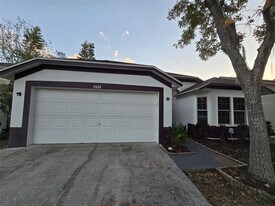 2525 Gotham Way in Valrico, FL - Building Photo