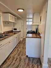 2228 40th Ave in Oakland, CA - Foto de edificio - Building Photo