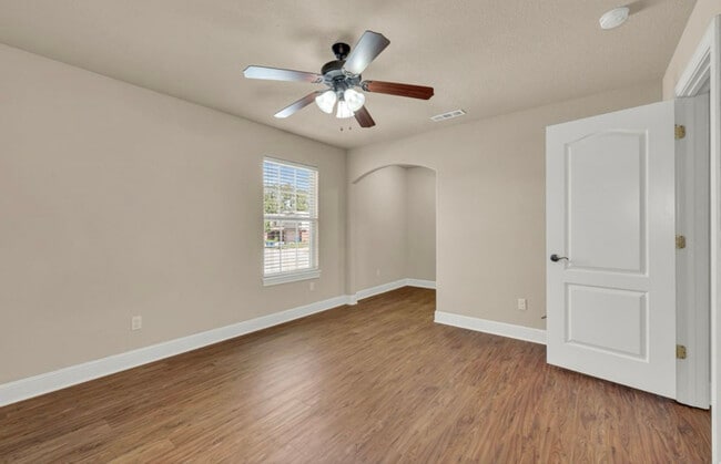 605 NW 17th Ct in Bentonville, AR - Building Photo - Building Photo