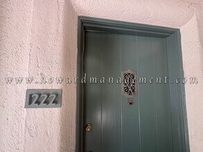 01220SE in Los Angeles, CA - Foto de edificio - Building Photo