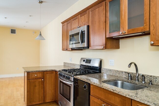 property at 8 Garden Ct St