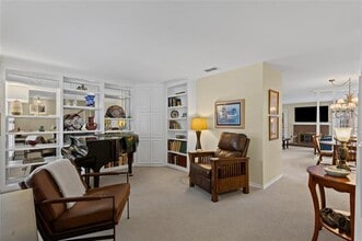 1231 Roaring Springs Rd in Fort Worth, TX - Building Photo - Building Photo